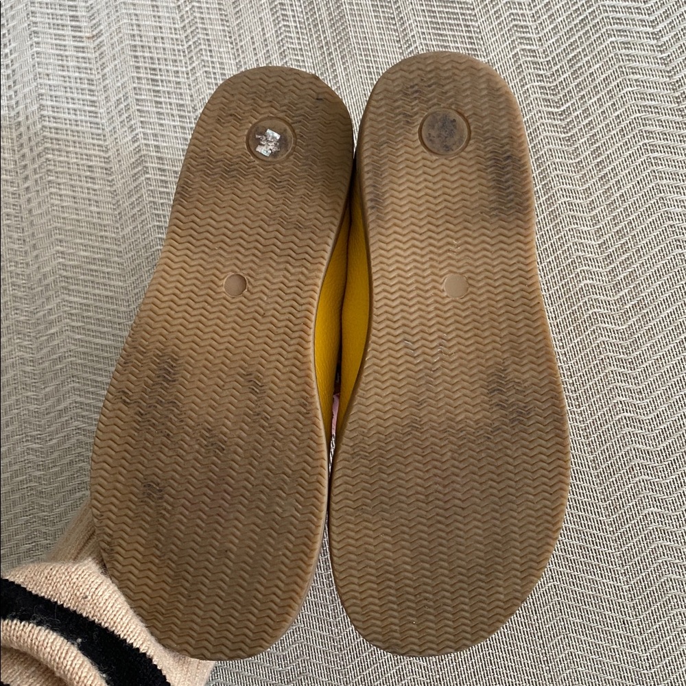 Mini Boden Yellow Flats - Picture 4 of 4